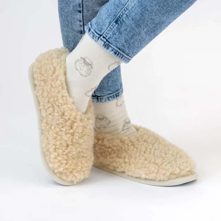 Papuče od vune nut novo